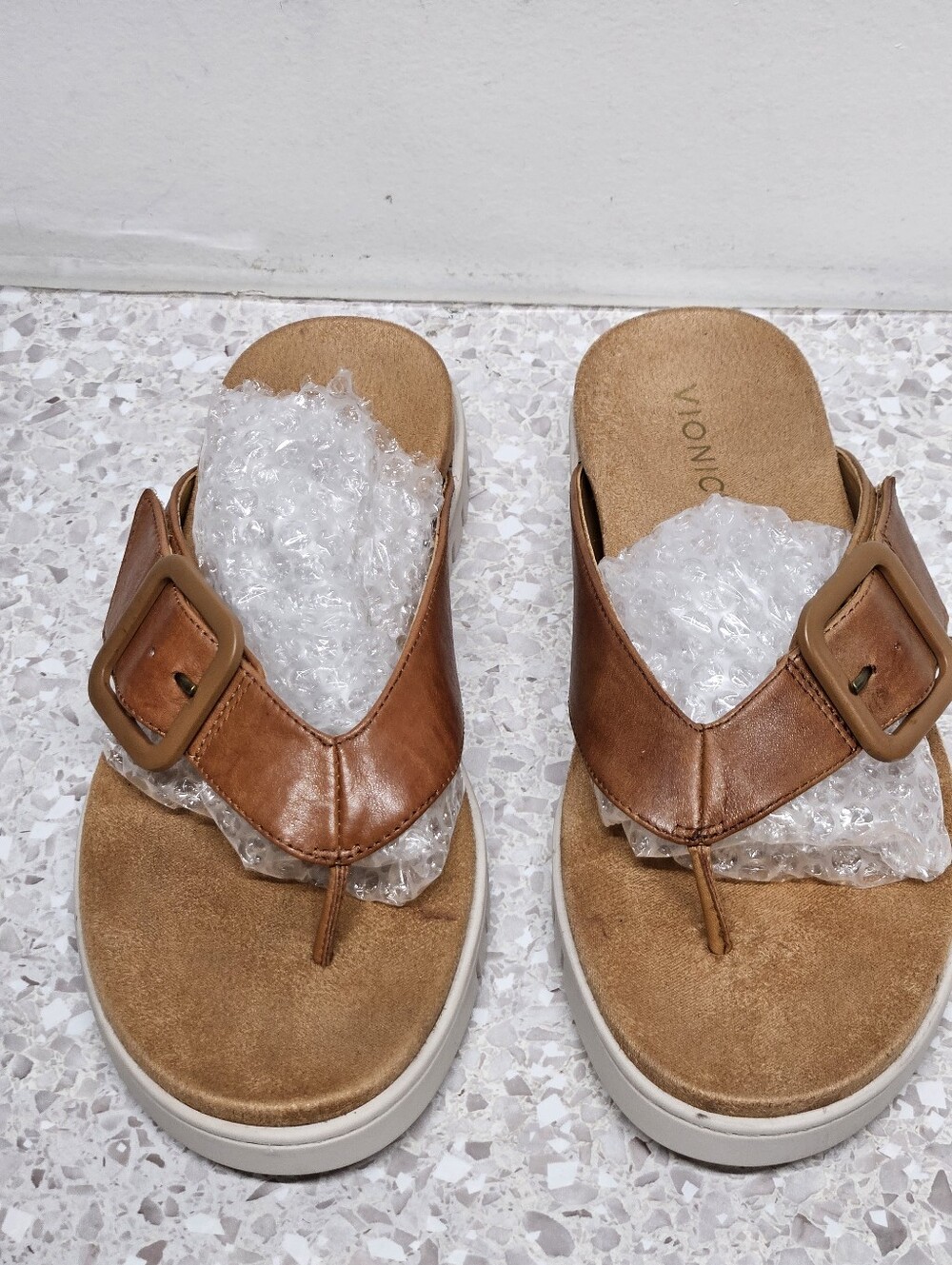 Vionic Uptown Marin Sandals Size 9 Tan Leather Adjustable Strap Thong Flip Flop